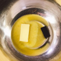 湯せんのボウルの中にチョコレートを入れる-ガトーショコラ(2019/11/28)